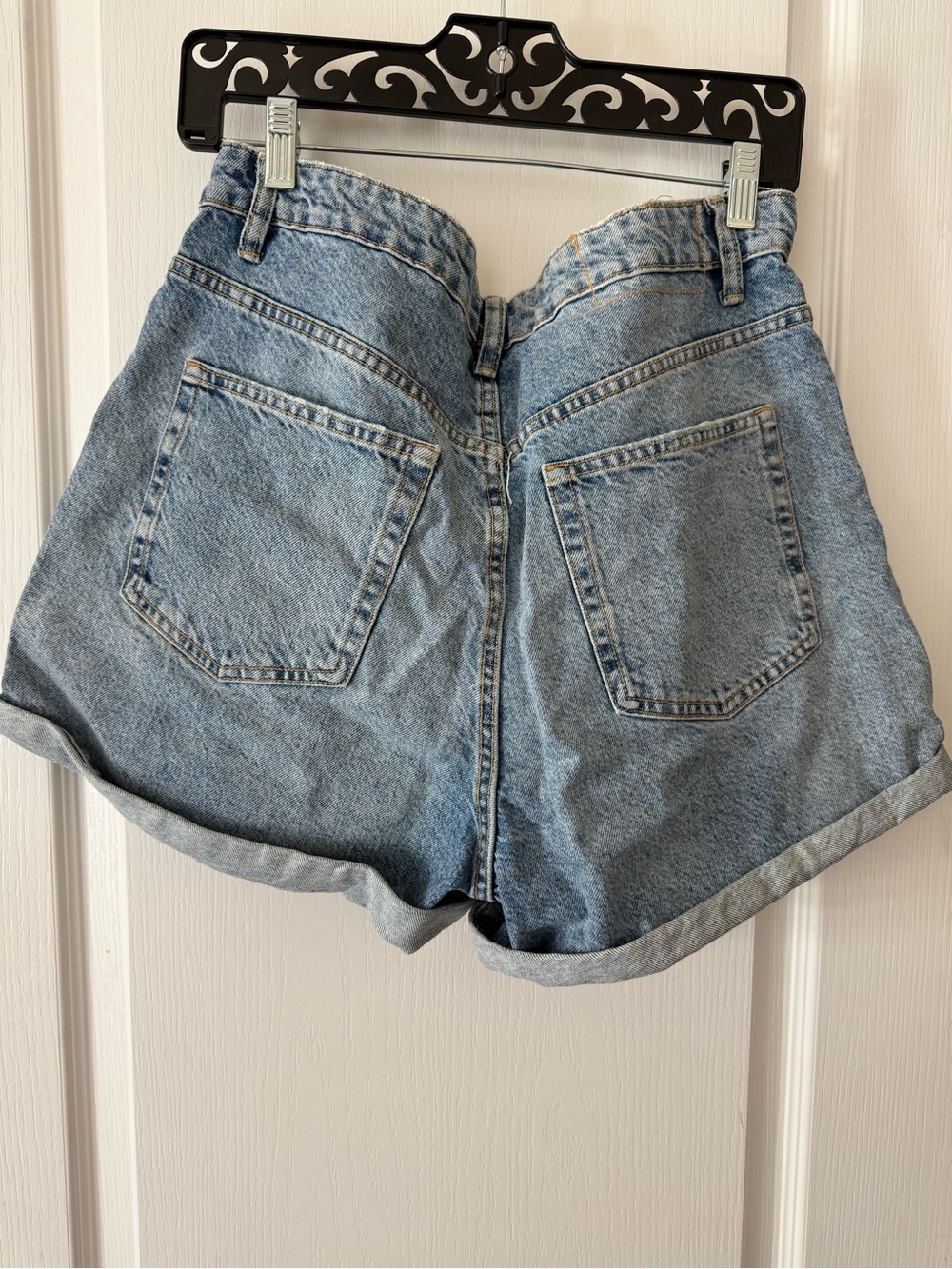 Zara Vintage Wash Mom Denim Shorts - Picture 3 of 3